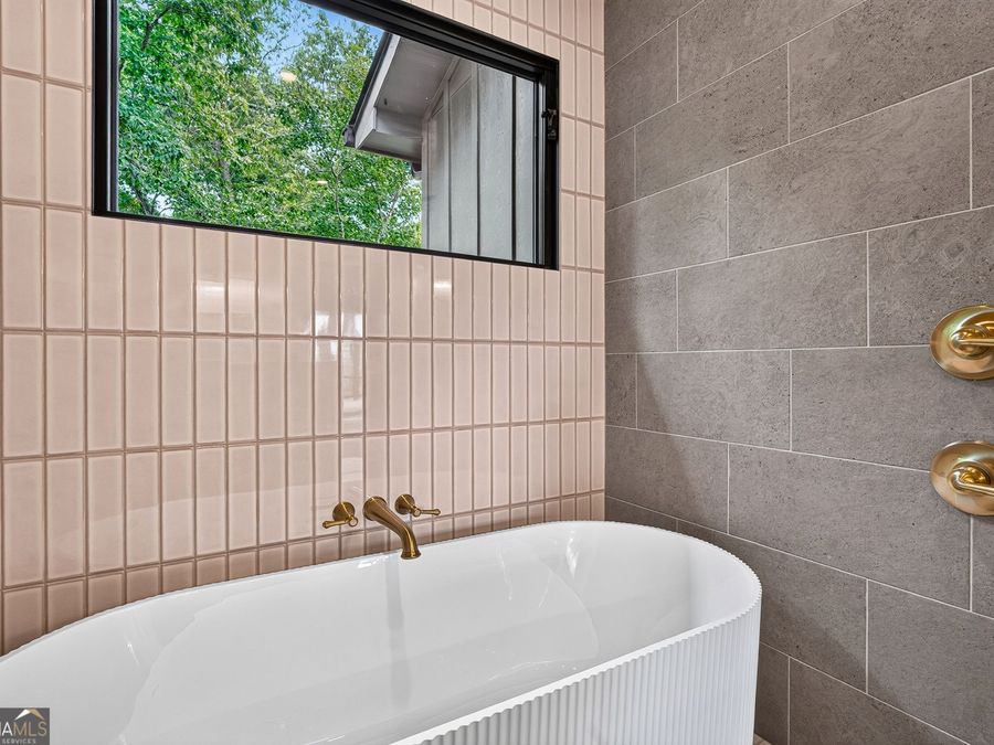 Property Image 115