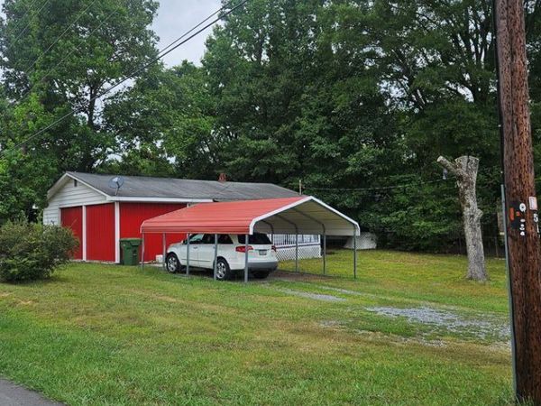 735 W Fort Street Place, Chatsworth, GA 30705