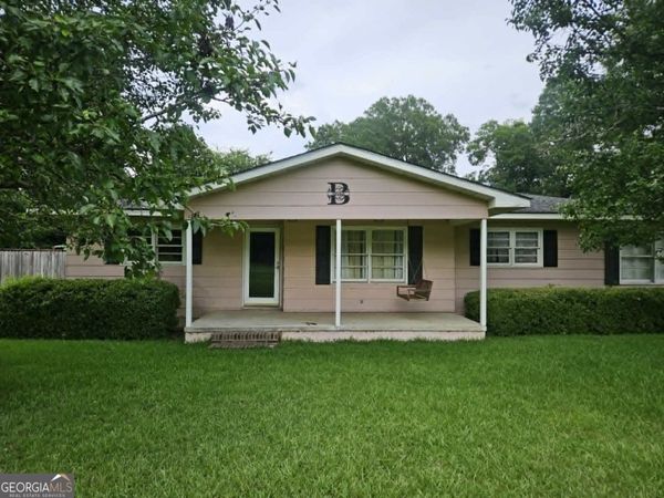 168 Lakeview Church Road, Cochran, GA 31014