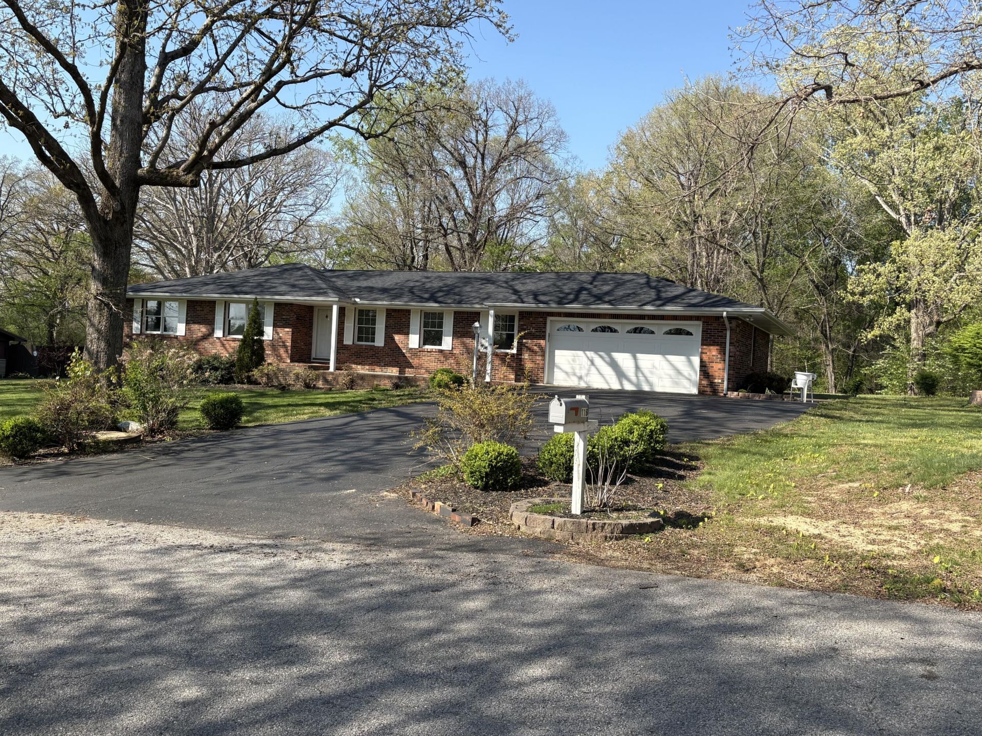116 Edgewood Drive, Cadiz, KY 42211 Main Photo