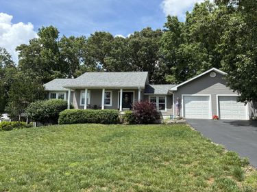 432 Blue River Road, Cadiz, KY 42211