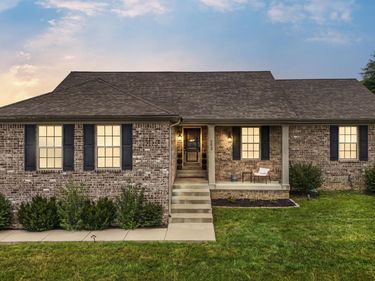 893 Ridgeview Drive, Frankfort, KY 40601