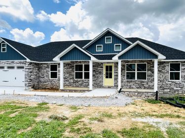 327 Madison Circle, London, KY 40744