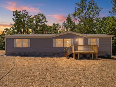 1235 KY-328 , Waynesburg, KY 40489