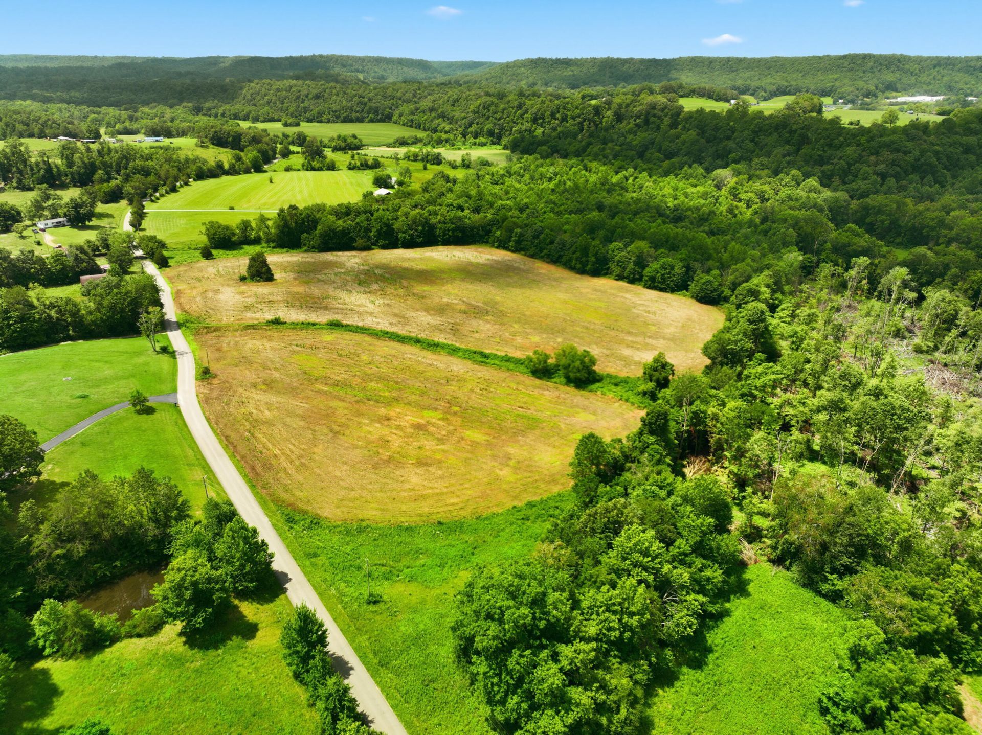 700-800 Goose Creek Road, Dunnville, KY 42528 Main Photo