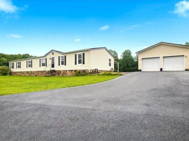 1381 Ingram Road, Annville, KY 40402