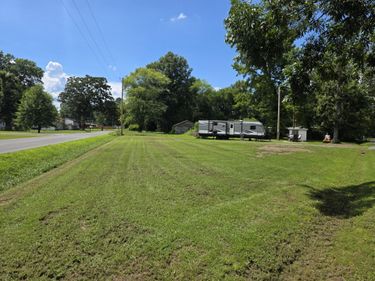 31 E 1st Street, Gilbertsville, KY 42044