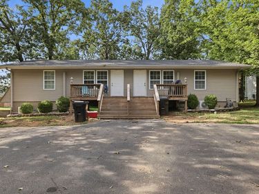1326 Diuguid Drive, Murray, KY 42071