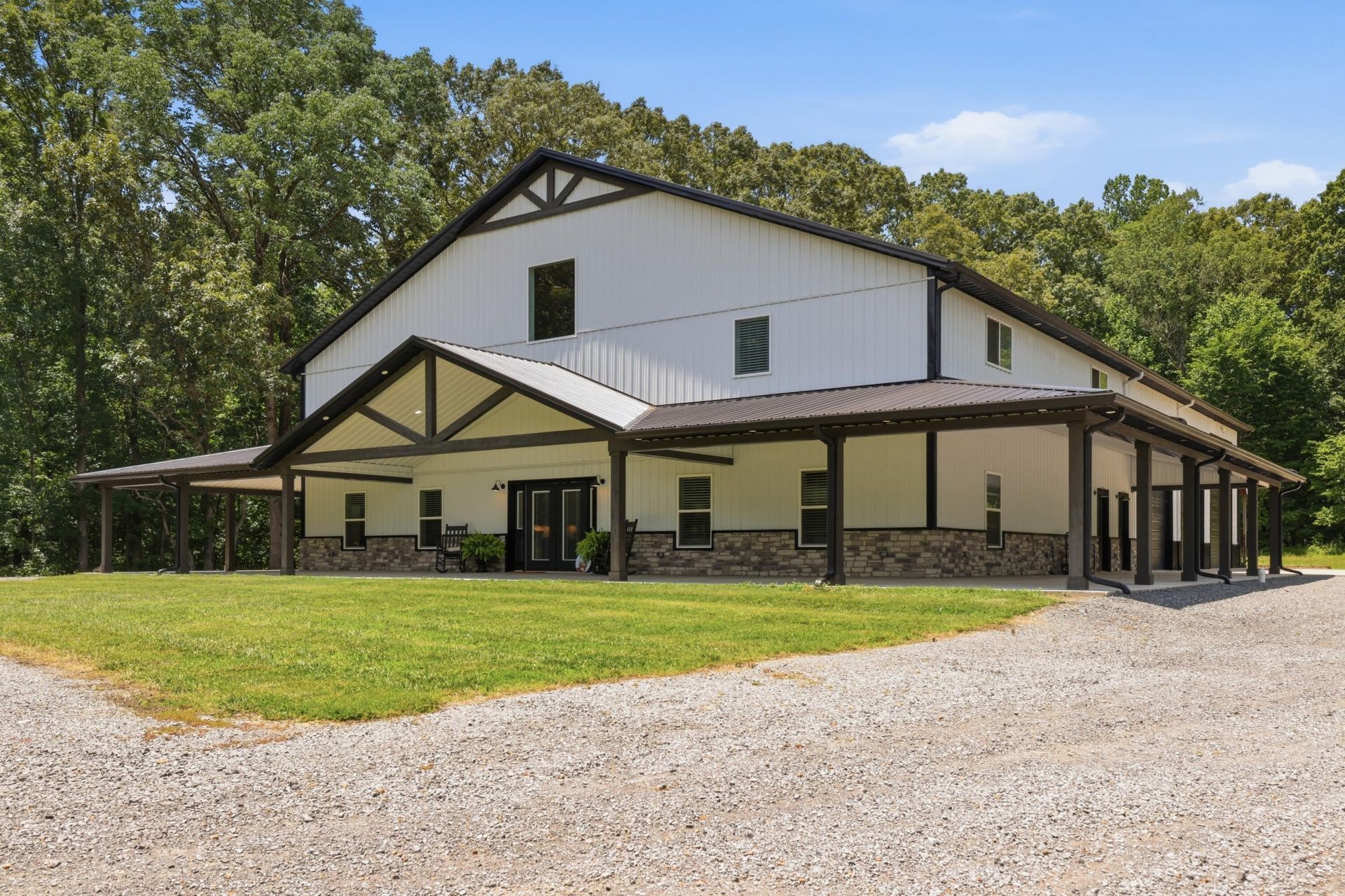5279 E State Line Road, Hazel, KY 42049
