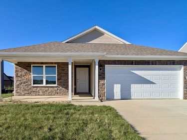 1049 Carriage Place Drive, Richmond, KY 40475
