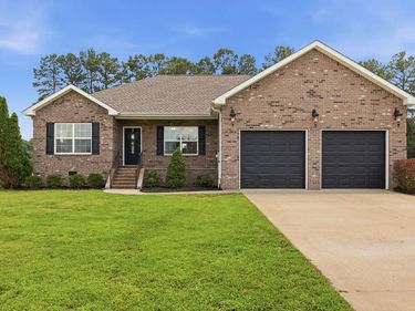 64 Drew Drive, Murray, KY 42071
