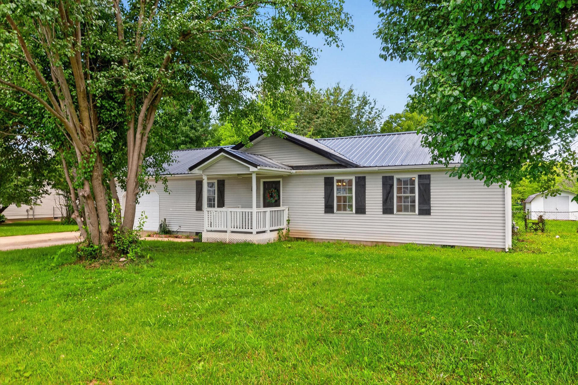 216 Raintree Circle, Stanford, KY 40484