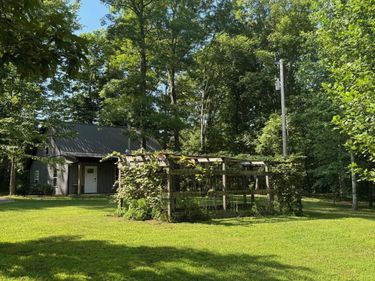 376 Shugars Hill Road, Liberty, KY 42539