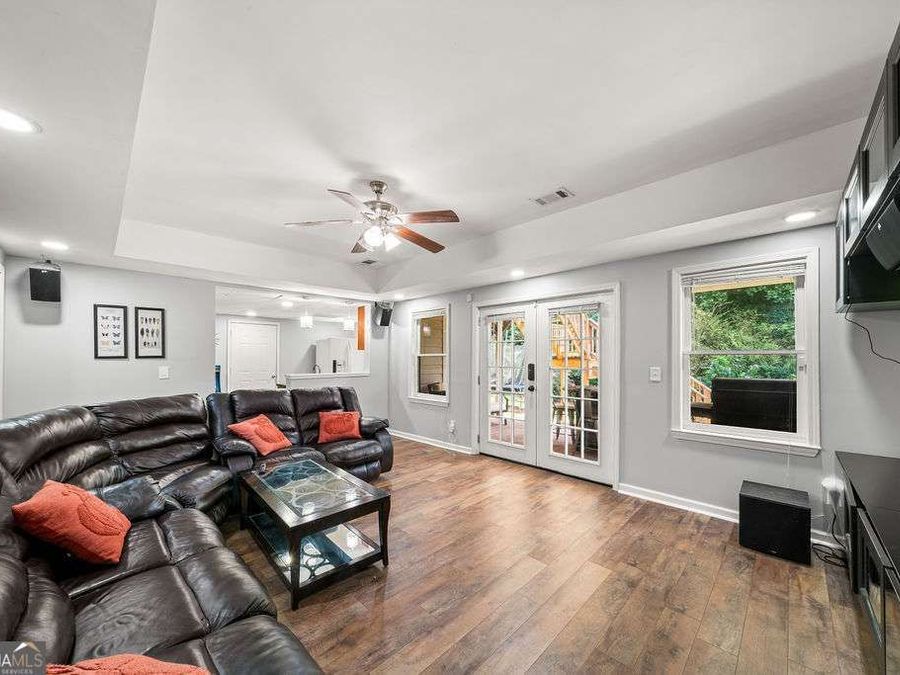 Property Image 38