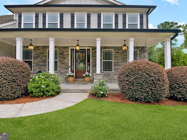 200 Discovery Lake Drive, Fayetteville, GA 30215