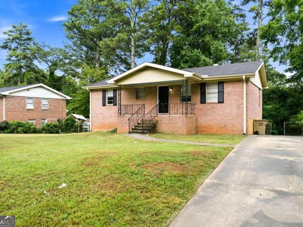 997 Pineglen Drive, Forest Park, GA 30297