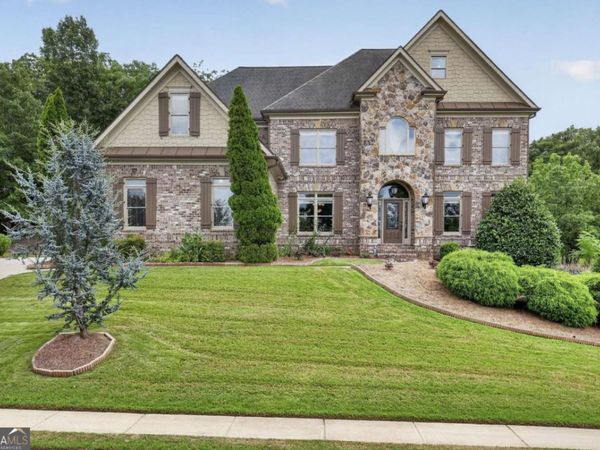4219 Sierra Creek Drive, Hoschton, GA 30548