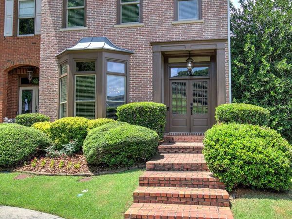 1659 Ridenour Parkway NW, Kennesaw, GA 30152