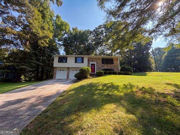 1346 Fairfield Drive SW, Lilburn, GA 30047