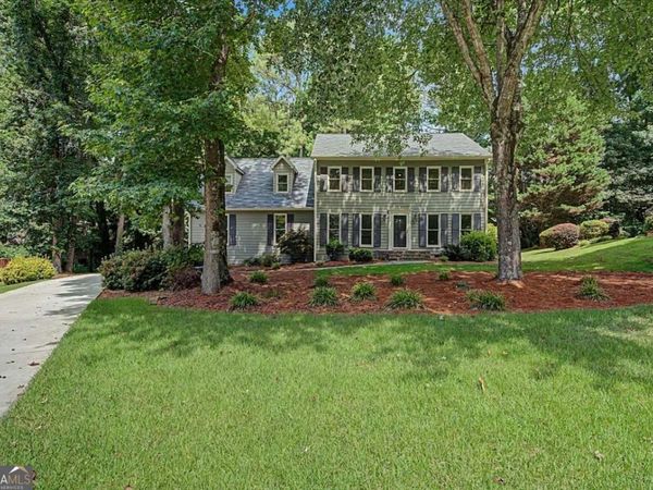4352 Deerbrook Way, Lilburn, GA 30047