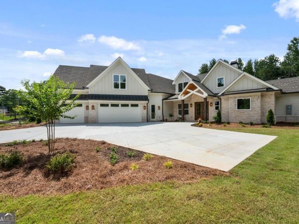 2889 Briscoe Road, Loganville, GA 30052