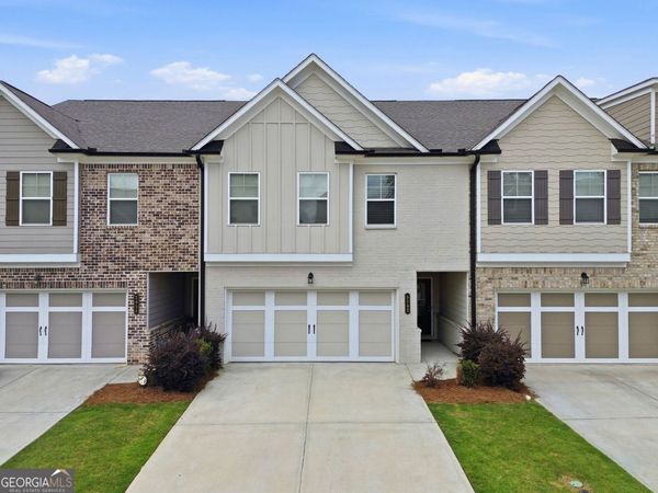 5052 Silver Fox Road, Oakwood, GA 30566