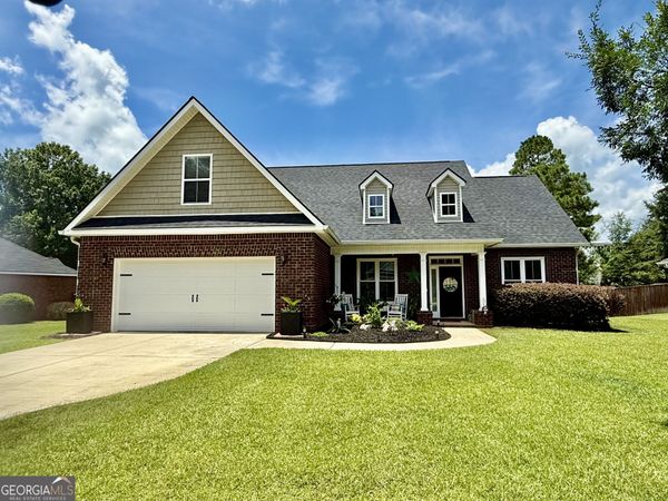 207 Legacy Park Drive, Perry, GA 31069