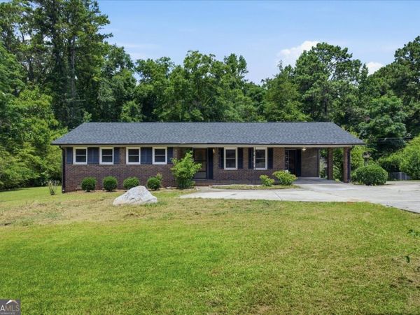 97 Lee Road, Senoia, GA 30276