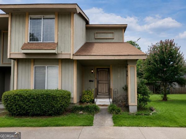 146 Stoneridge Drive, Unit 146, Warner Robins, GA 31088