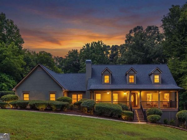 2013 Hendon Road, Woodstock, GA 30188