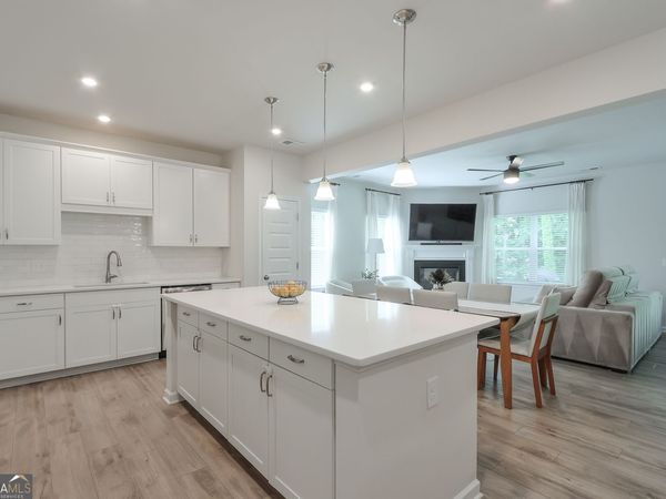 197 Witter Way, Woodstock, GA 30188
