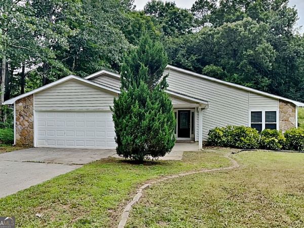 1193 Wade Green Circle NW, Acworth, GA 30102