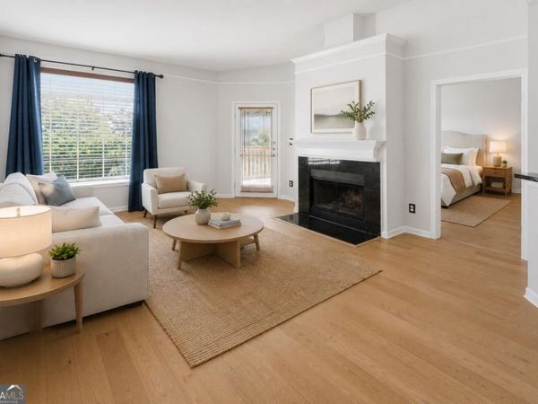 200 Renaissance Parkway NE, Unit 221, Atlanta, GA 30308