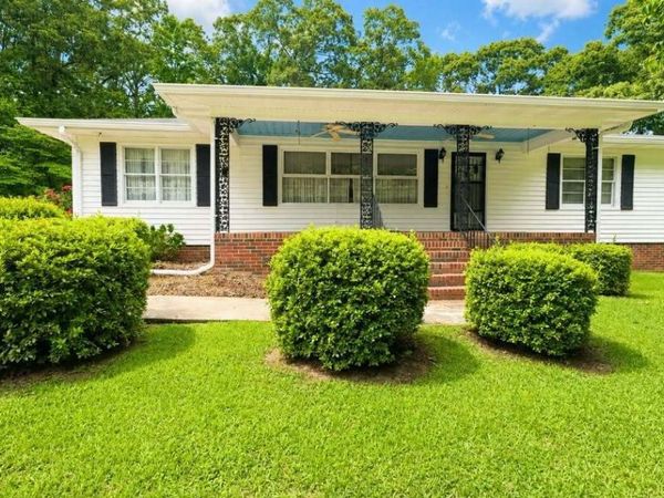 126 East Side, Tallapoosa, GA 30176