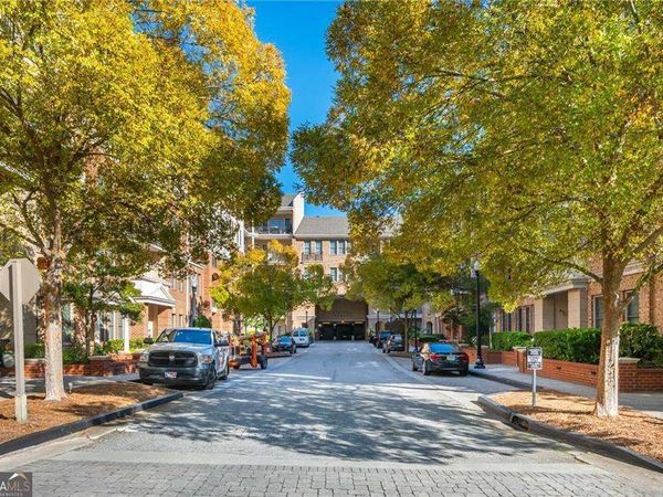 3621 Vinings Slope SE, Unit 2425, Atlanta, GA 30339