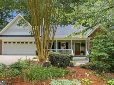 3925 Piper Glen Drive, Buford, GA 30519