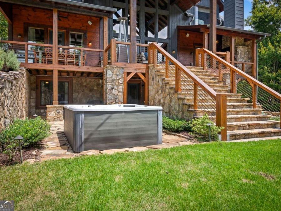 Property Image 100