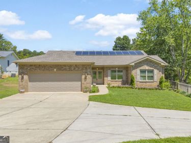 5988 Shadburn Ferry Road, Buford, GA 30519