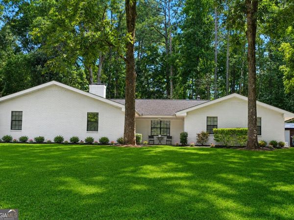 100 Hunters Glen, Fayetteville, GA 30215