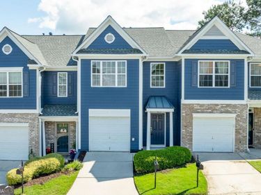 6604 Splashwater Drive, Flowery Branch, GA 30542