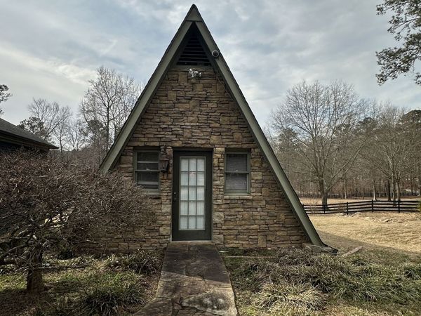 4984 Donald Drive, Loganville, GA 30052