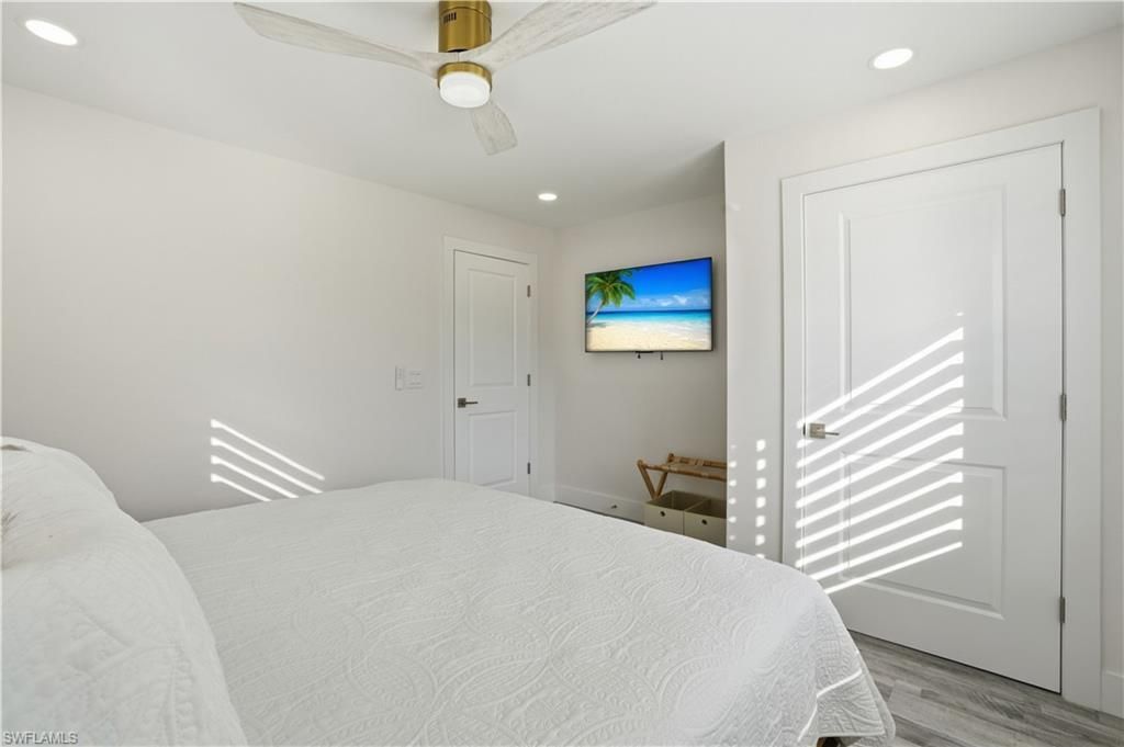 270 Dundee Rd, Fort Myers Beach, FL 33931 Photo
