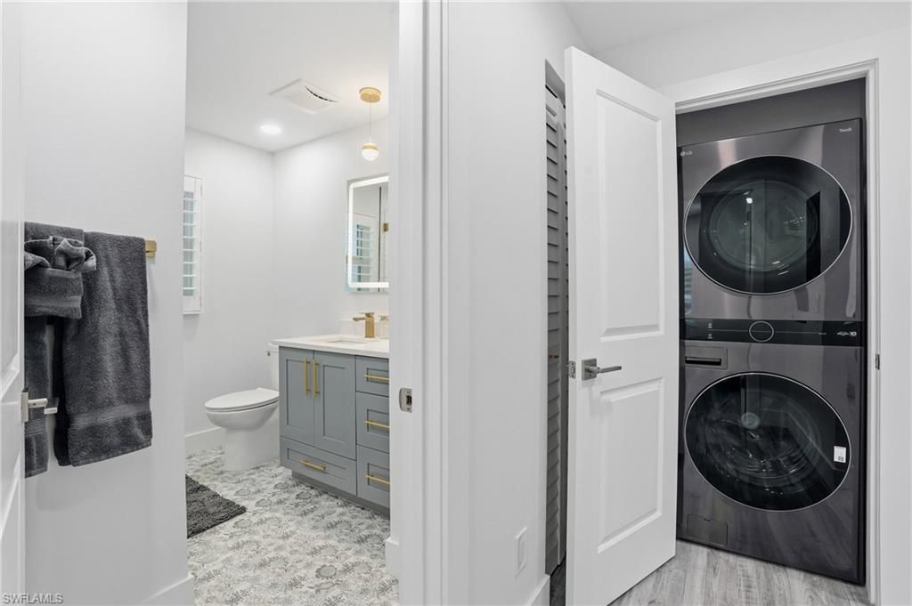 270 Dundee Rd, Fort Myers Beach, FL 33931 Photo