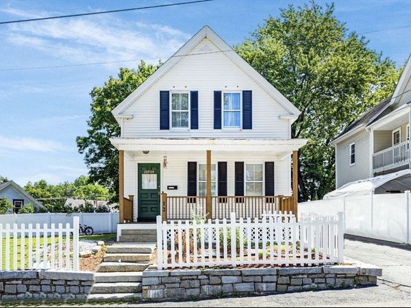 12 Quigley Avenue, Chelmsford, MA 01863
