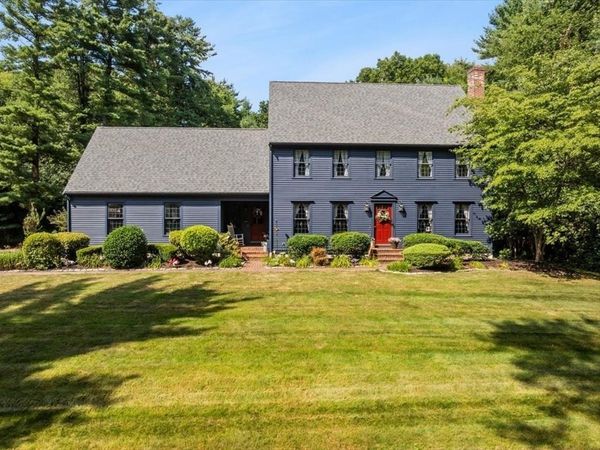 50 Heather Hills, Bridgewater, MA 02324