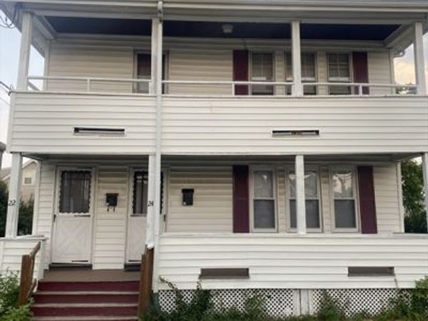 22 Colonial Avenue, Unit 22, Newton, MA 02460