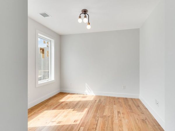 97 Condor Street, Unit 5, Boston, MA 02128
