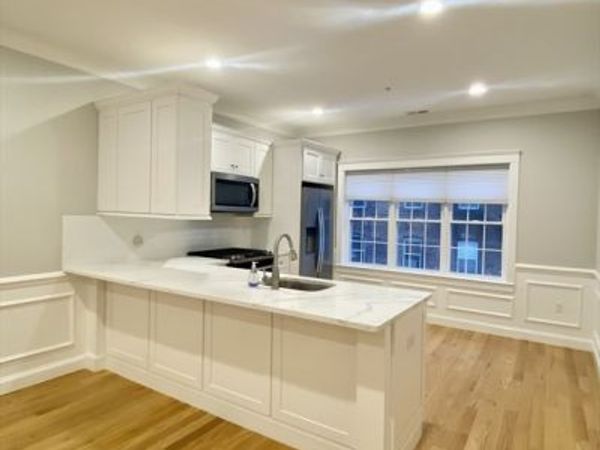 16 Common, Unit -, Waltham, MA 02451