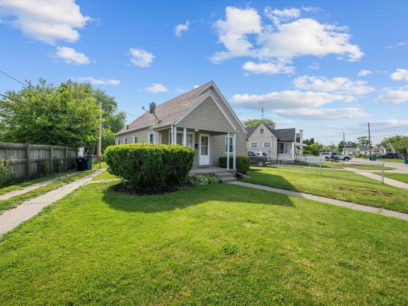 1536 Reswick Drive, Oregon, OH 43616 Photo 2
