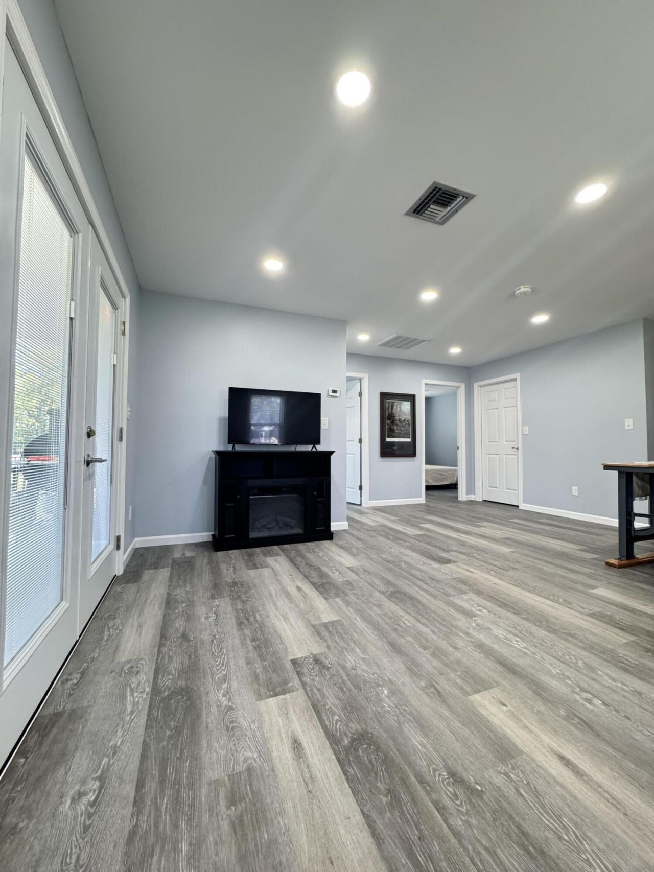 1609 Hudson Road Photo 17